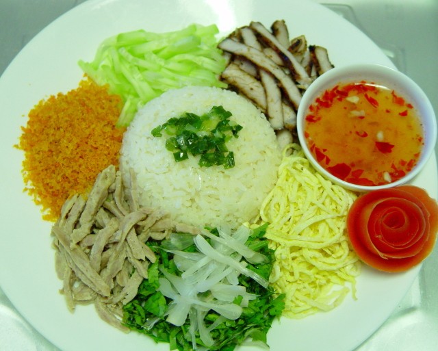 Du lịch Huế trở về đất mẹ